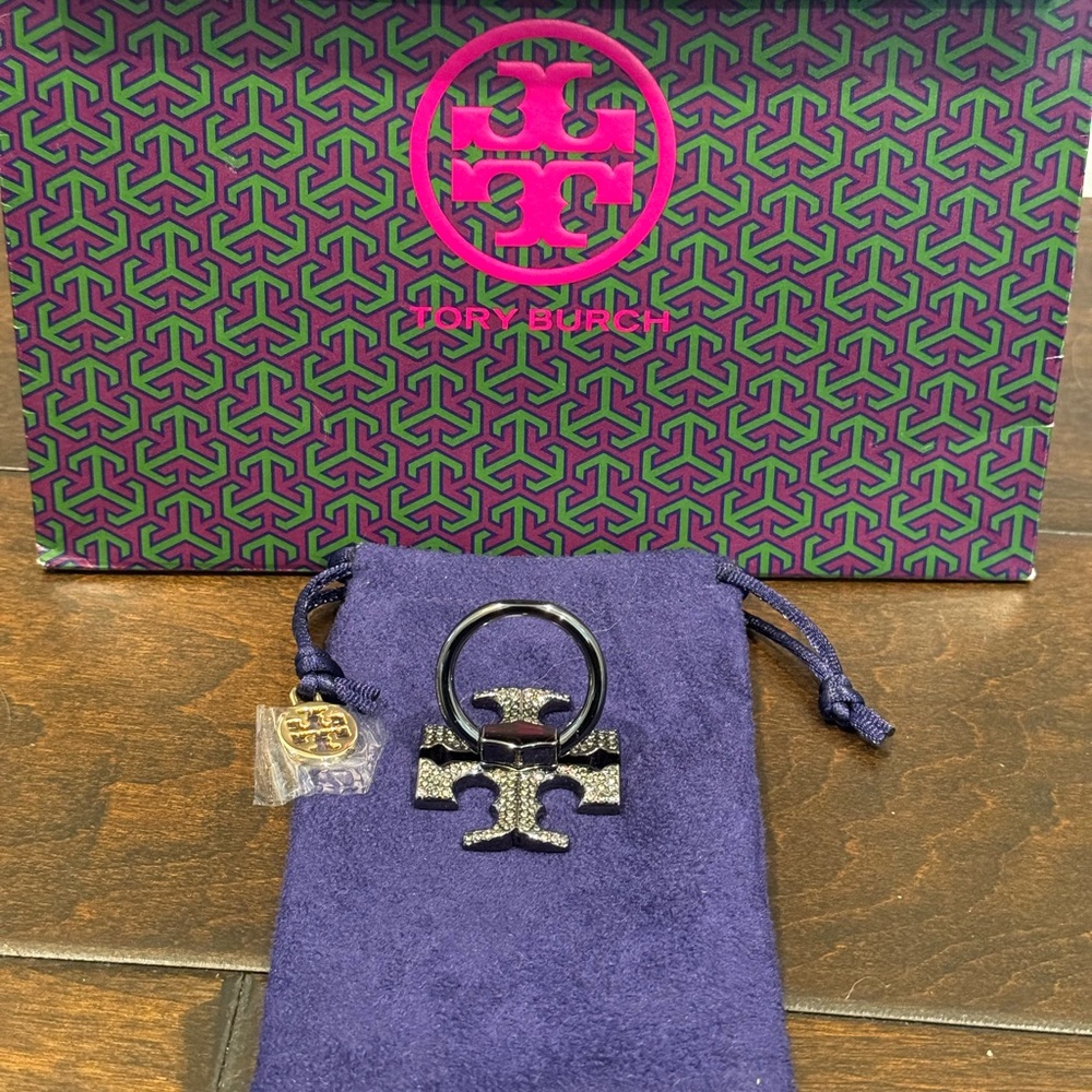 Tory Burch phone ring - Picture 2 of 5